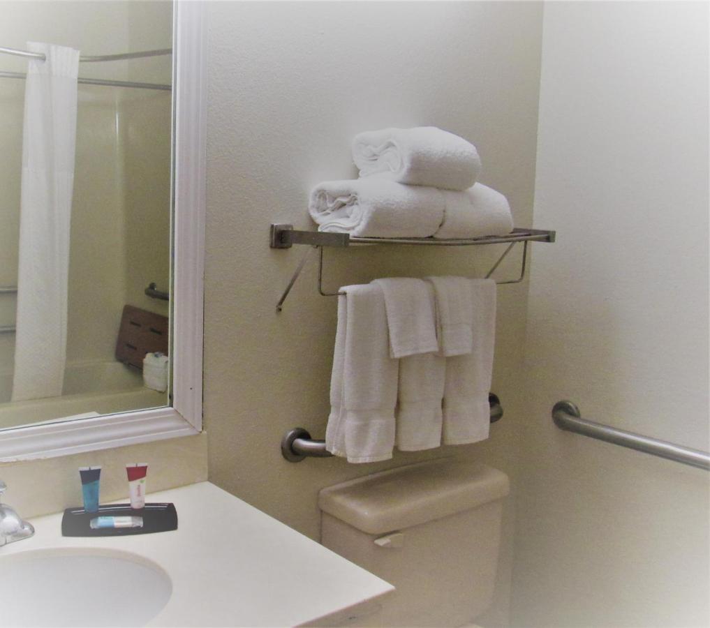 Stay Inn & Suites モンゴメリー エクステリア 写真